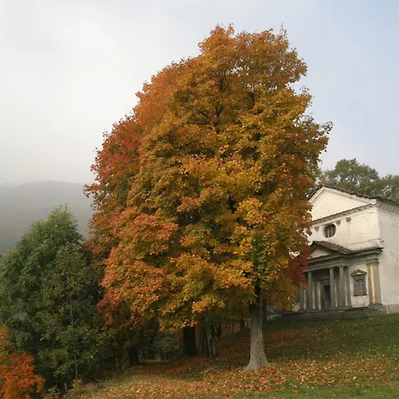 Santuario Di Oropa 호스텔 *