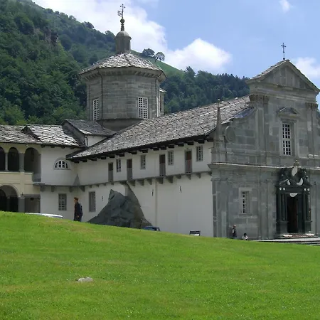 호스텔 Santuario Di Oropa *