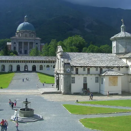 Vandrarhem Santuario Di Oropa Biella