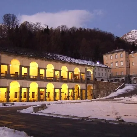 호스텔 Santuario Di Oropa