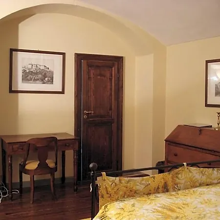 Ostello Santuario Di Oropa *