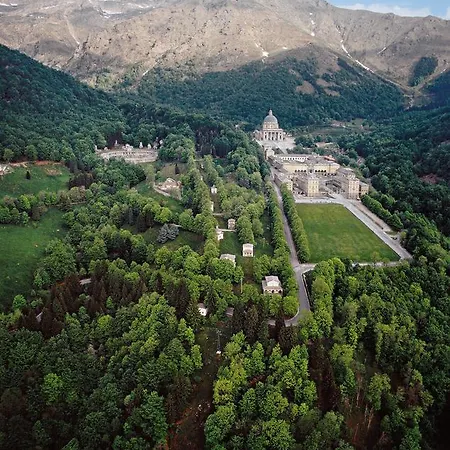 Santuario Di Oropa אכסניה
