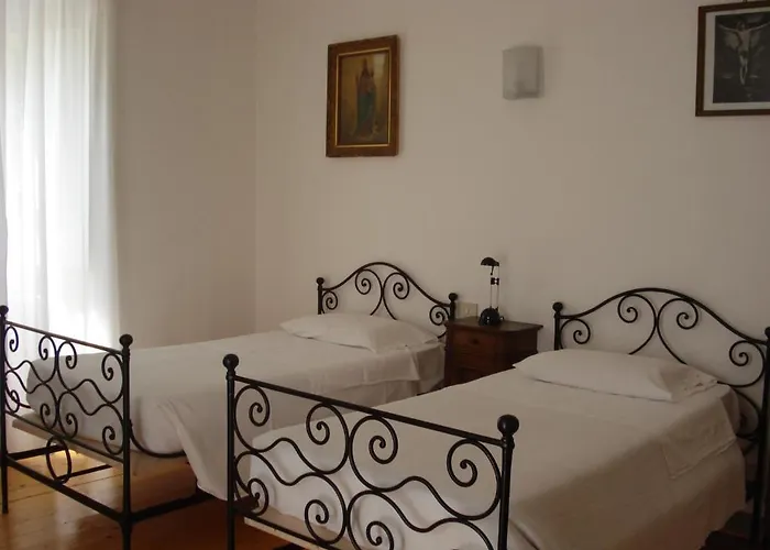 Hostel Santuario Di Oropa